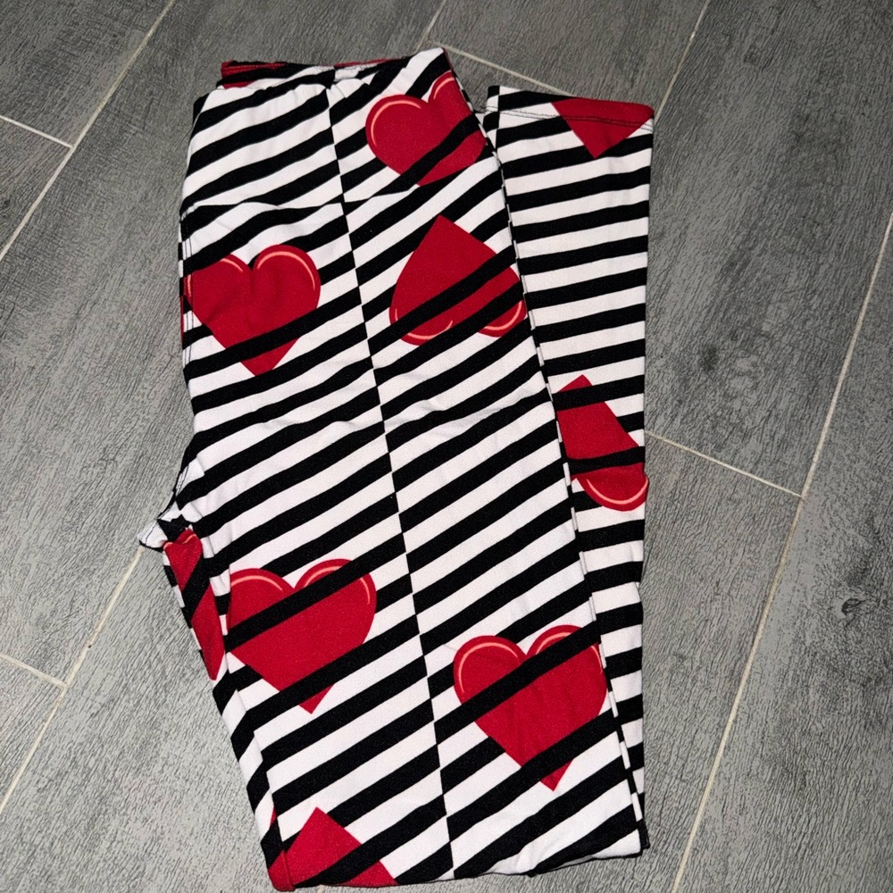 LuLaRoe Black and White Striped Leggings with Red Hearts | OS | Valentines Day